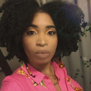 Meet your Posher, Jamila